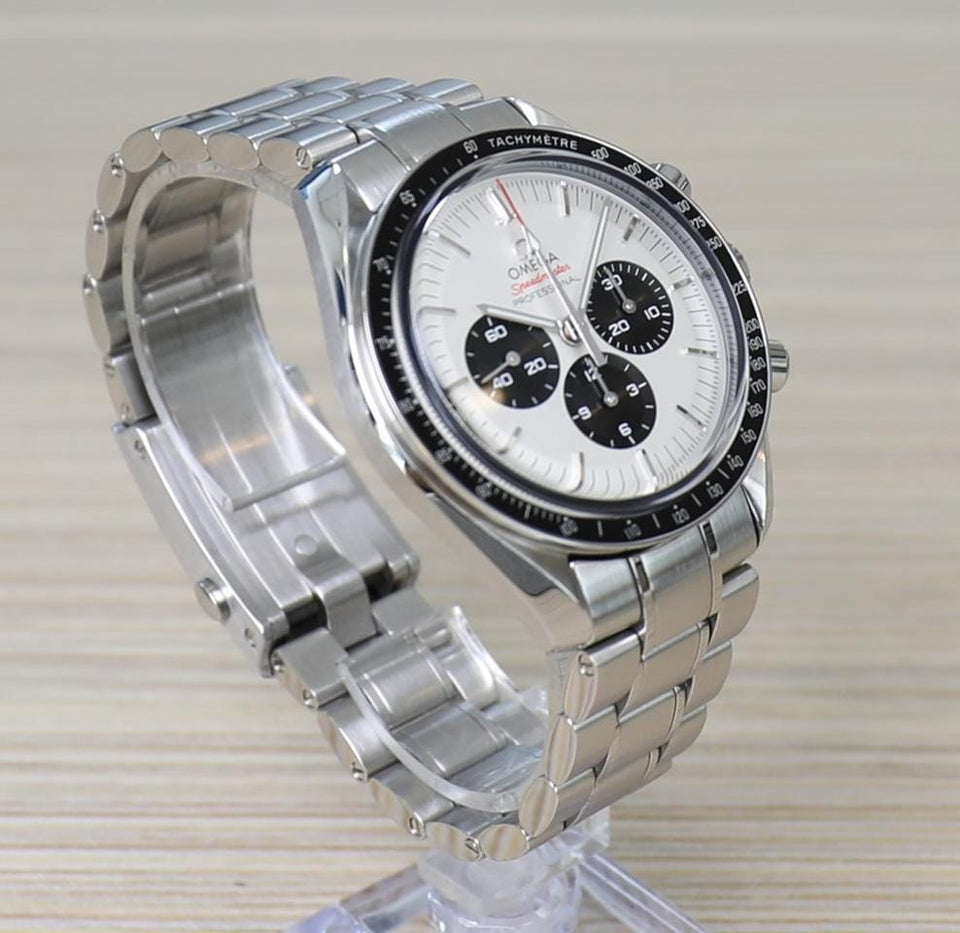 Omega Speedmaster2020 Tokyo - Panda Dial - 42mm - Limited Edition Unworn - Full Set