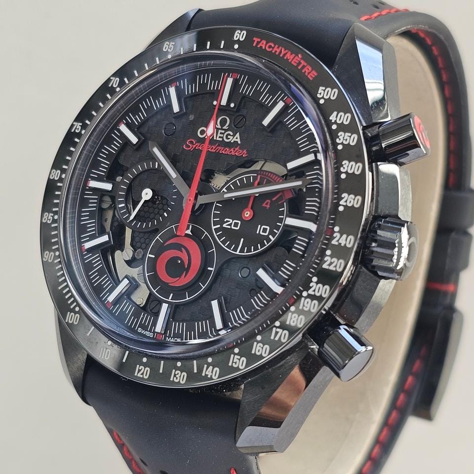 Omega Speedmaster Dark Side Of The Moon 'Alinghi' - Box & Papers 2022 - 44 MM - Like New