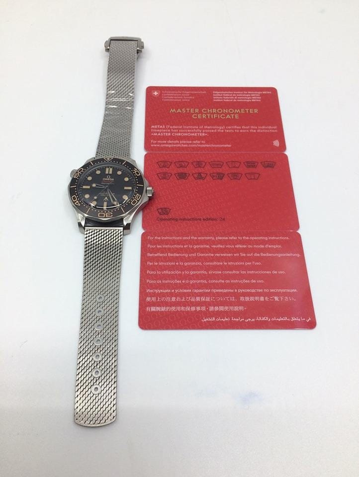 Omega Seamaster Diver 300 M007 edition 42 mm otomatik saat 210.90.42.20.01.001