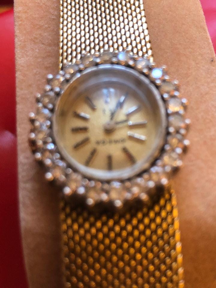 Omega De Ville18 k gold diamonds de ville Gold and diamonds. Full Set . Mint condition