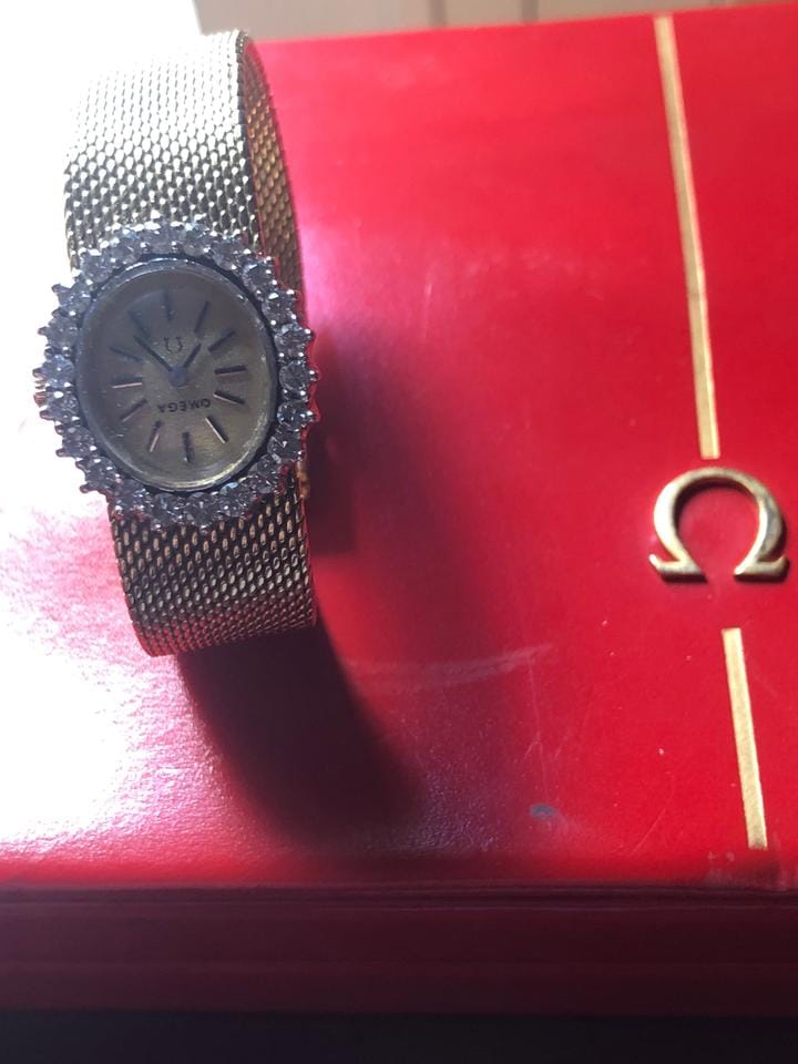 Omega De Ville18 k gold diamonds de ville Gold and diamonds. Full Set . Mint condition