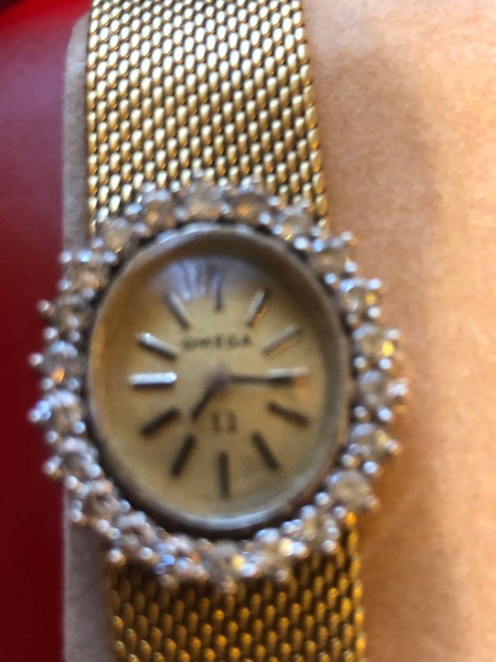 Omega De Ville18 k gold diamonds de ville Gold and diamonds. Full Set . Mint condition
