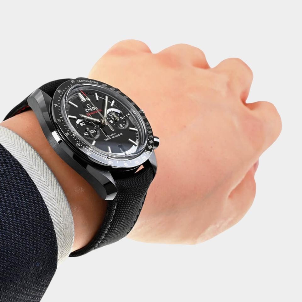 Omega Speedmaster Ceramic / 44.25 mm / Box&papers / 310.92.44.51.01.002