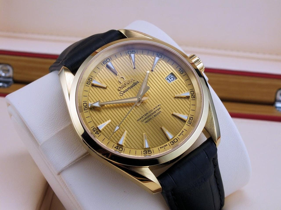 Omega Seamaster Aqua Terra Master Co-axial NOS Full GOLD 18 K + Buckle 18 K Full Set NOS