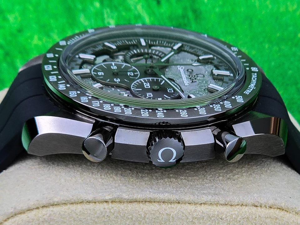 Omega Speedmaster Dark Side Of The Moon 44mm on Rubber Strap - New Movement 2025 release Ref 310.92.44.50.06.002 - Like New 01/2025 (?)