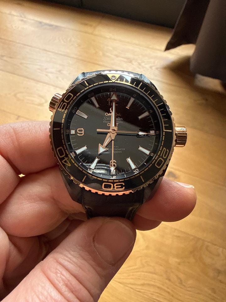 Omega Seamaster Planet Ocean Mint. Ceramic sedna gold. Collectors watch.