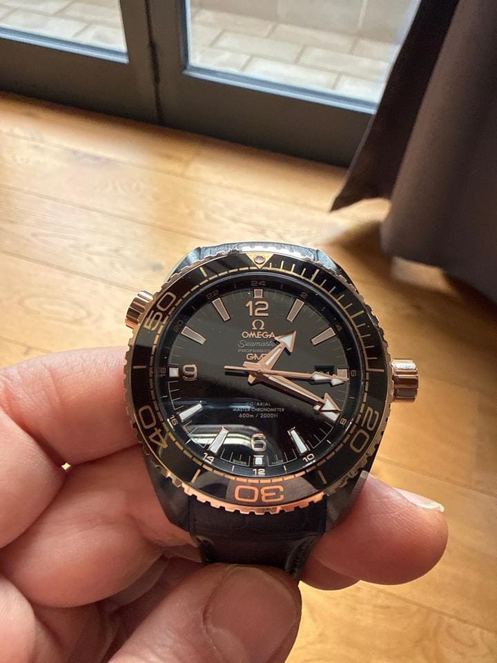 Omega Seamaster Planet Ocean Mint. Ceramic sedna gold. Collectors watch.