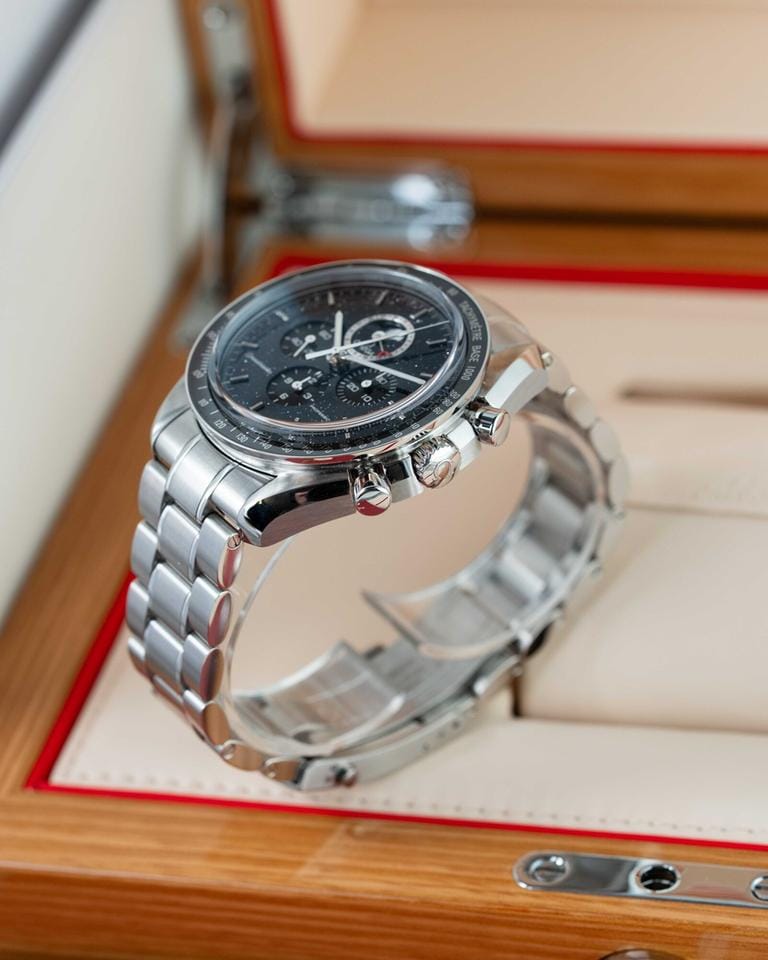 Omega Speedmaster Moonphase311.30.44.32.01.001 - 2020
