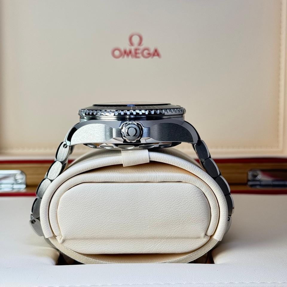 Omega Seamaster Ultra Deep 6000 MPlanet Ocean 6000 M 45.50mm - 215.30.46.21.03.001 - Ultra Deep