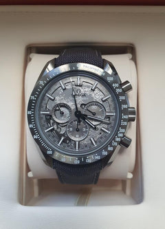 Omega Speedmaster Dark Side of the Moon (Grey Side of the Moon) (New) Purchased in Oct 2025 plus a New Wolf Watch Winder