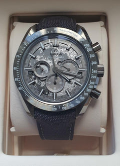 Omega Speedmaster Dark Side of the Moon (Grey Side of the Moon) (New) Purchased in Oct 2025 plus a New Wolf Watch Winder