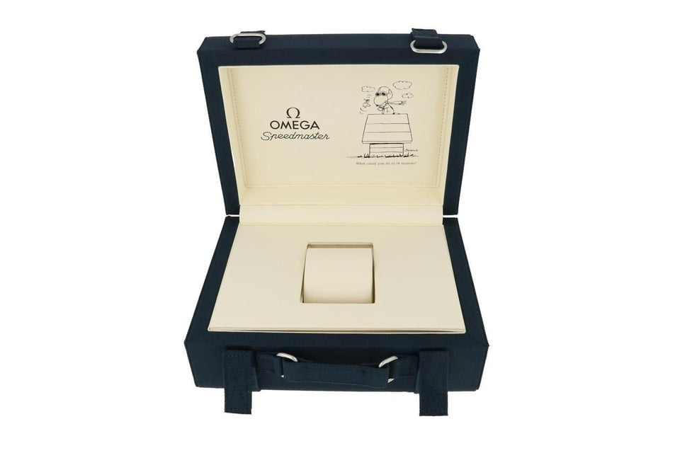 Omega Speedmaster Professional Moonwatch'Silver Snoopy Award' | 2026 warranty brand new | full set