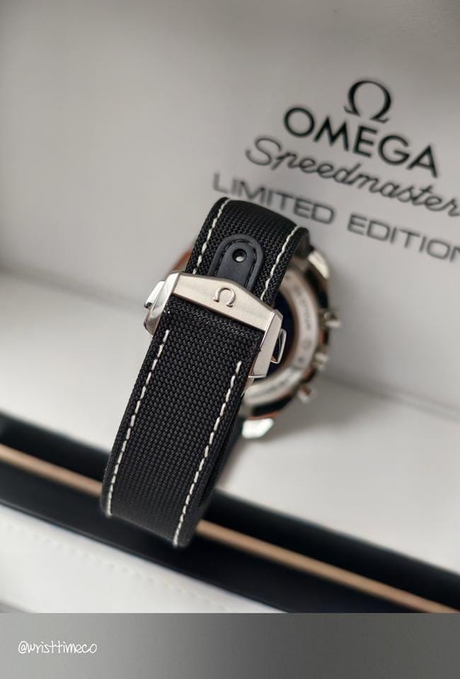 Omega Speedmaster Professional Moonwatch Snoopy Apollo