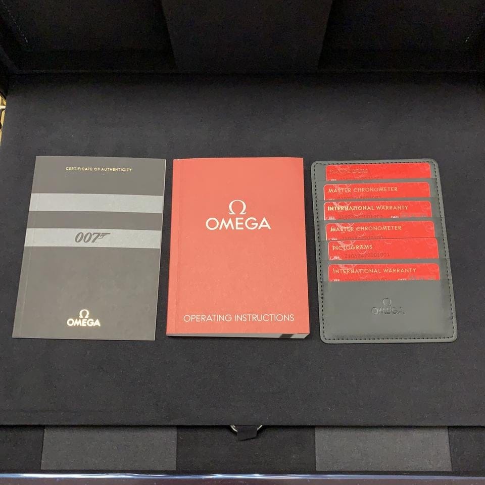 Omega Seamaster Diver 300 MJames Bond 007 Two-Watch Set 50th Anniversary Full Set New NOS