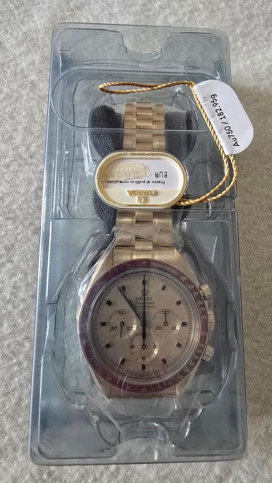 Omega Speedmaster Apollo 11 - L.E. 50th - Full Set - Never Worn - All Films