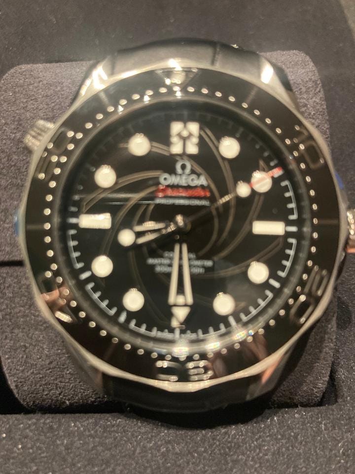 Omega Seamaster Diver 300 MJames Bond 007 Platin 50 Stück