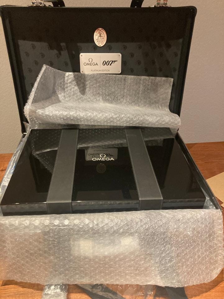 Omega Seamaster Diver 300 MJames Bond 007 Platin 50 Stück