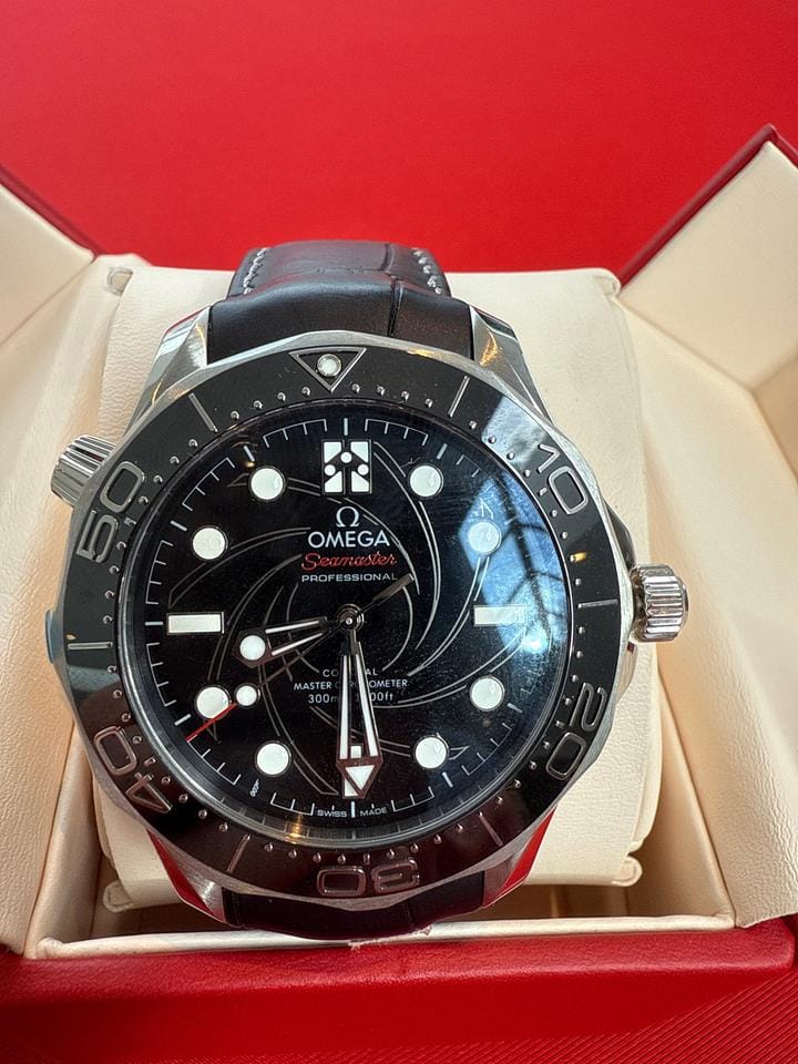Omega Seamaster Diver 300 MJames Bond 007 Platin 50 Stück