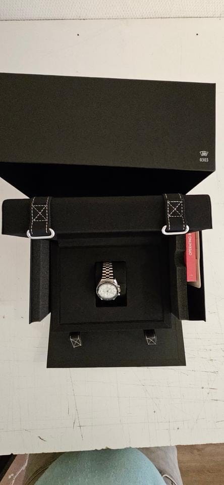 Omega Speedmaster Professional Moonwatch Co-Axial Master Chronometer OMEGA SPEEDMASTER MOONWATCH WHITE GOLD CANOPUS COMPLETE SET
