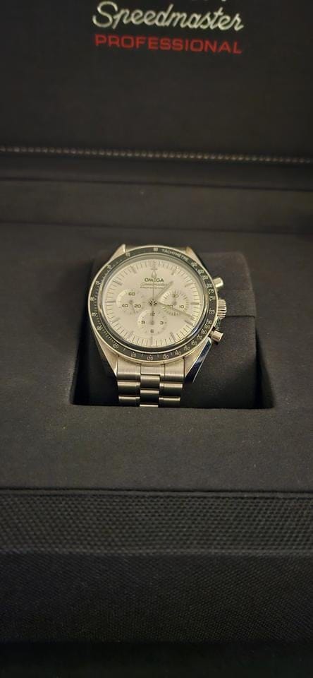 Omega Speedmaster Professional Moonwatch Co-Axial Master Chronometer OMEGA SPEEDMASTER MOONWATCH WHITE GOLD CANOPUS COMPLETE SET