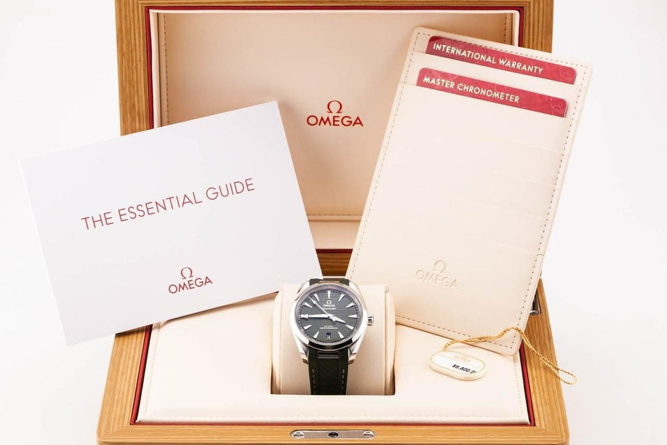 Omega Aqua Terra 8800 38mm Green Diver 220.12.38.20.10.001