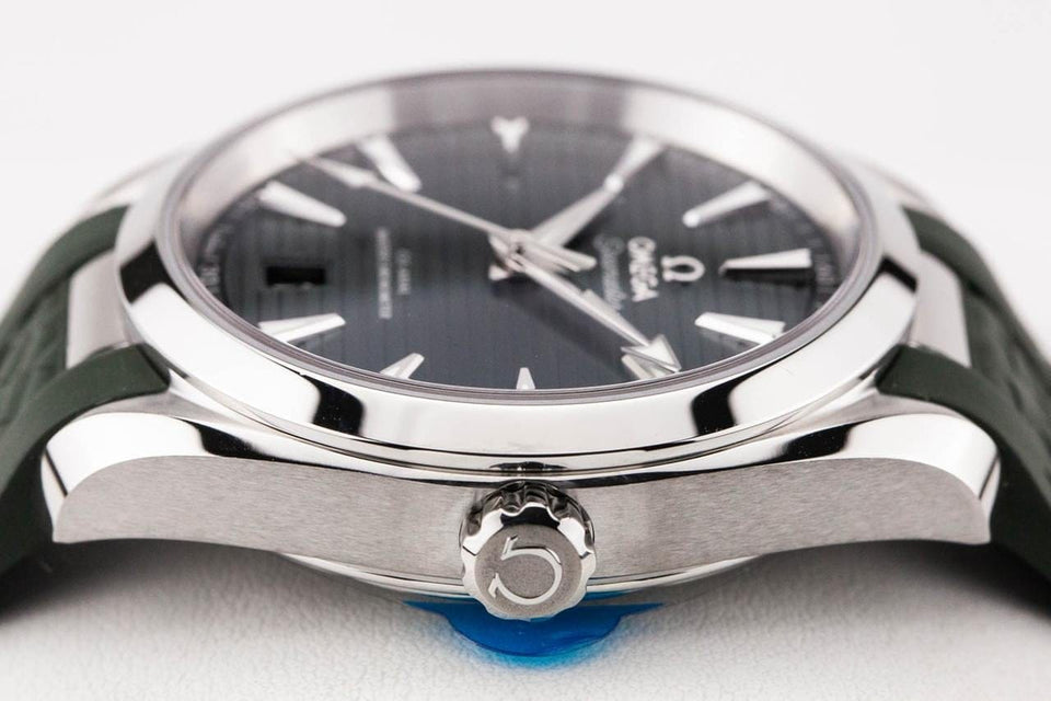Omega Aqua Terra 8800 38mm Green Diver 220.12.38.20.10.001