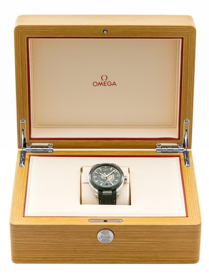 Omega Aqua Terra 150m Co‑axial Master Chronometer Aqua Terra 150m Worldtimer Co‑axial GMT Master Chronometer 4