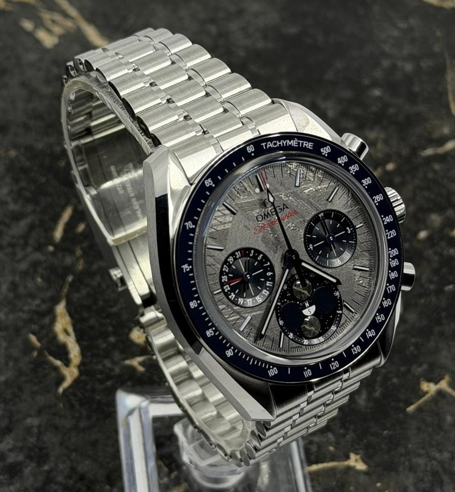 Omega New 2026 - Speedmaster Moonphase Meteorite Dial - 304.30.43.52.06.001