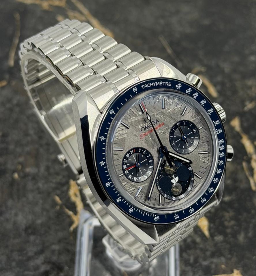 Omega New 2026 - Speedmaster Moonphase Meteorite Dial - 304.30.43.52.06.001