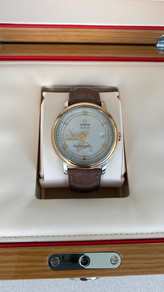 Omega De Ville Prestige Co-axial Power Reserve Beautiful watch in very good condition (rarely worn).