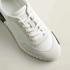 Bouncing sneaker