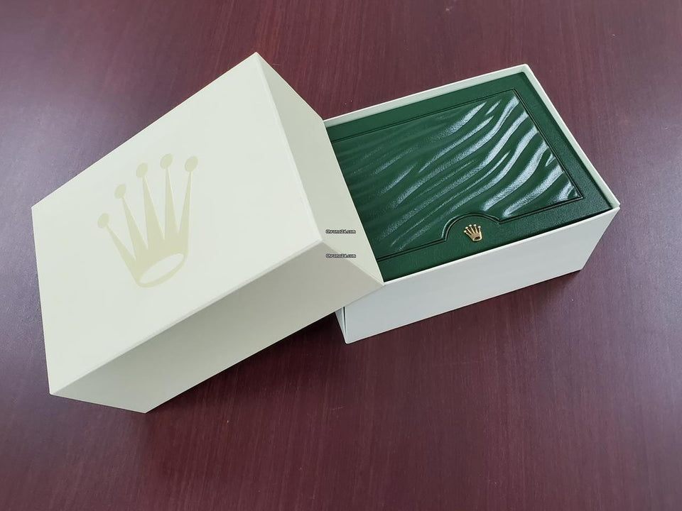 Rolex DEEPSEA SEA-DWELLER Submariner Date MK1 Black 1st Edition Full Set Box Papers Tags