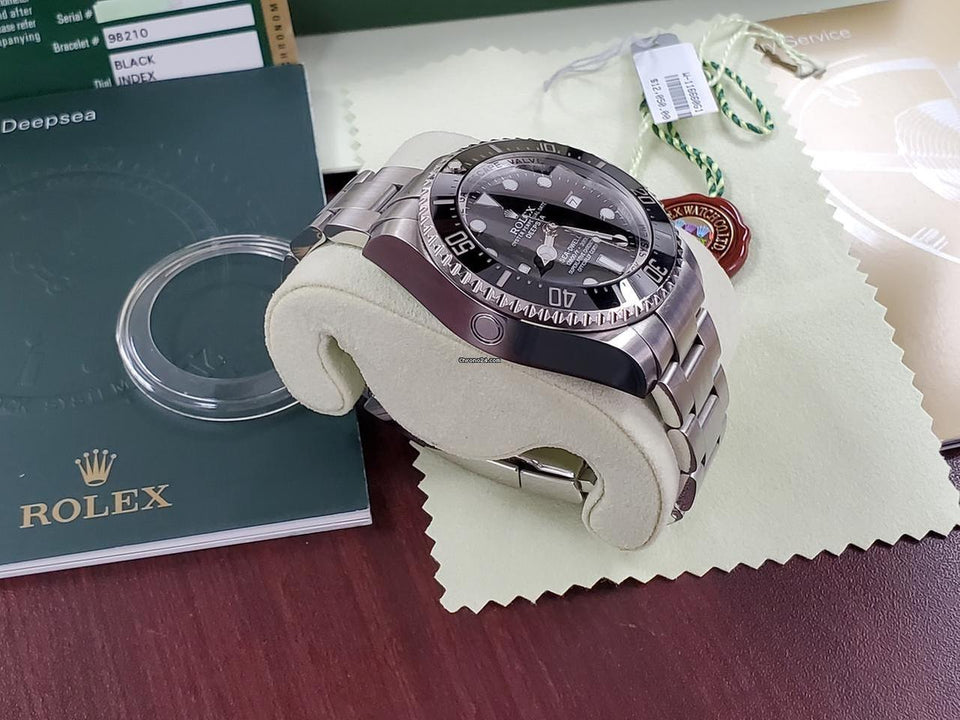 Rolex DEEPSEA SEA-DWELLER Submariner Date MK1 Black 1st Edition Full Set Box Papers Tags