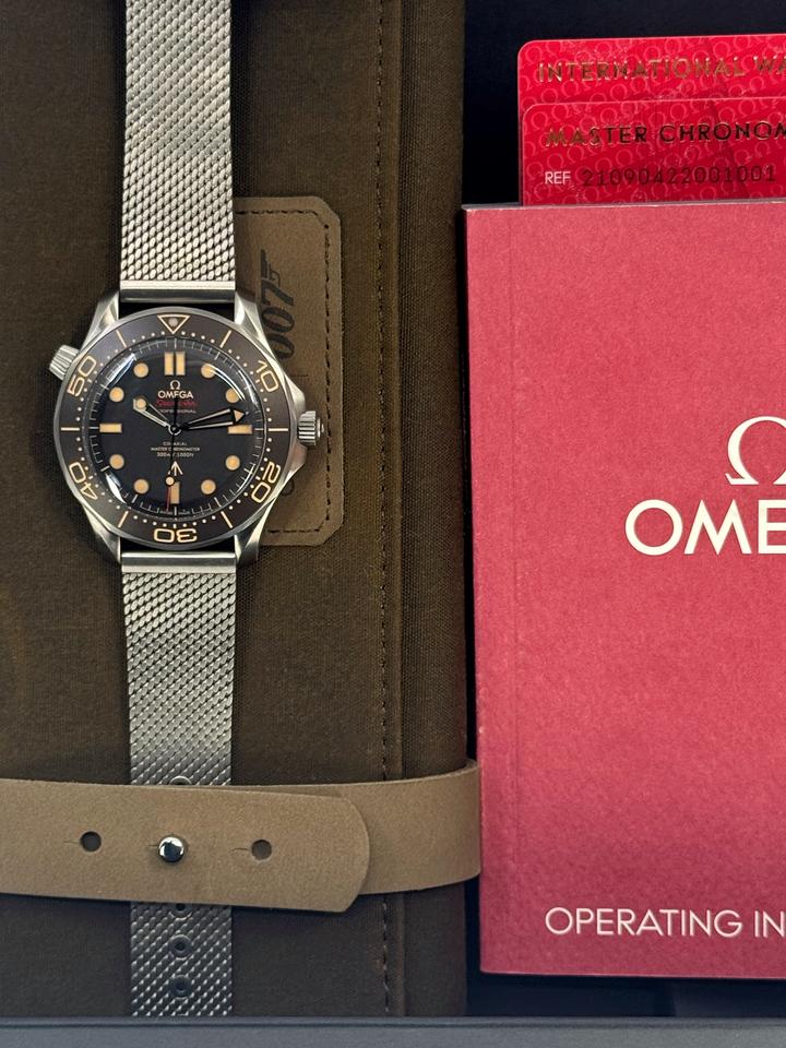 Omega Seamaster Diver 300 MUnworn 2026 Seamaster Diver 300 M James Bond No Time To Die Brown 210.90.42.20.01.001