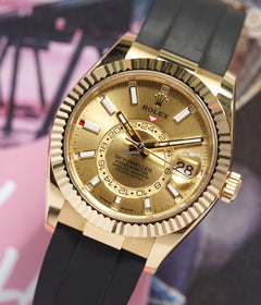 Rolex | Sky-Dweller | 336238 | Yellow gold | 42 mm | Rubber | Champagne | Automatic