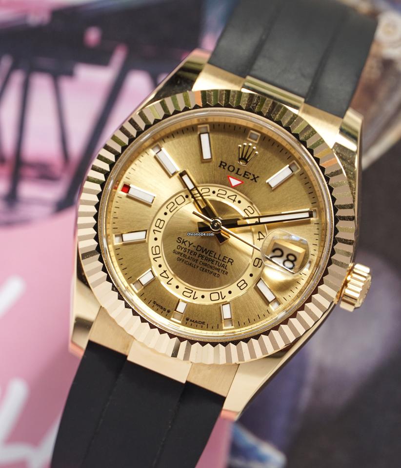 Rolex | Sky-Dweller | 336238 | Yellow gold | 42 mm | Rubber | Champagne | Automatic