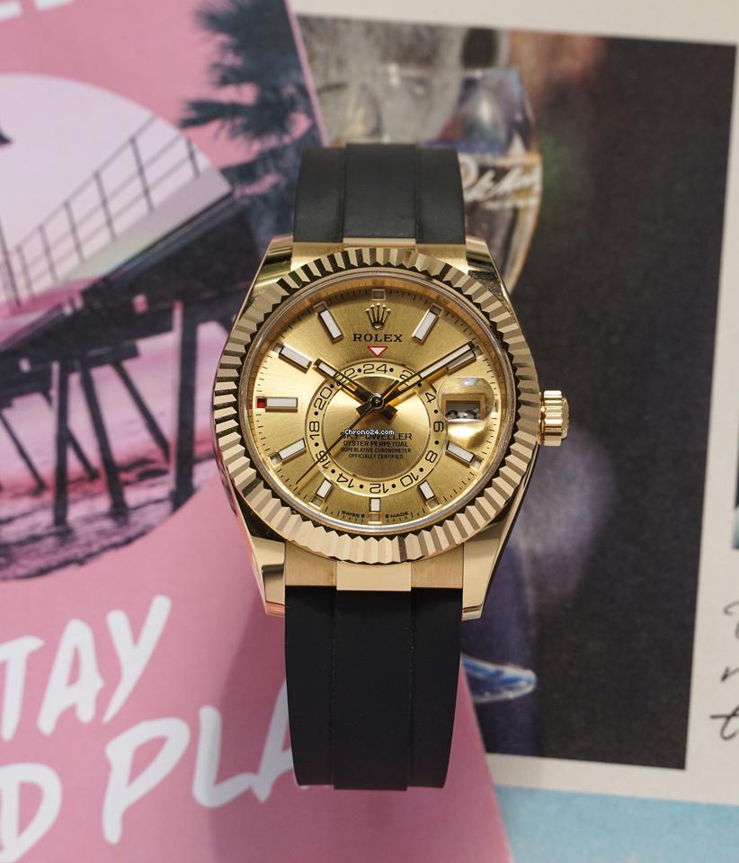 Rolex | Sky-Dweller | 336238 | Yellow gold | 42 mm | Rubber | Champagne | Automatic
