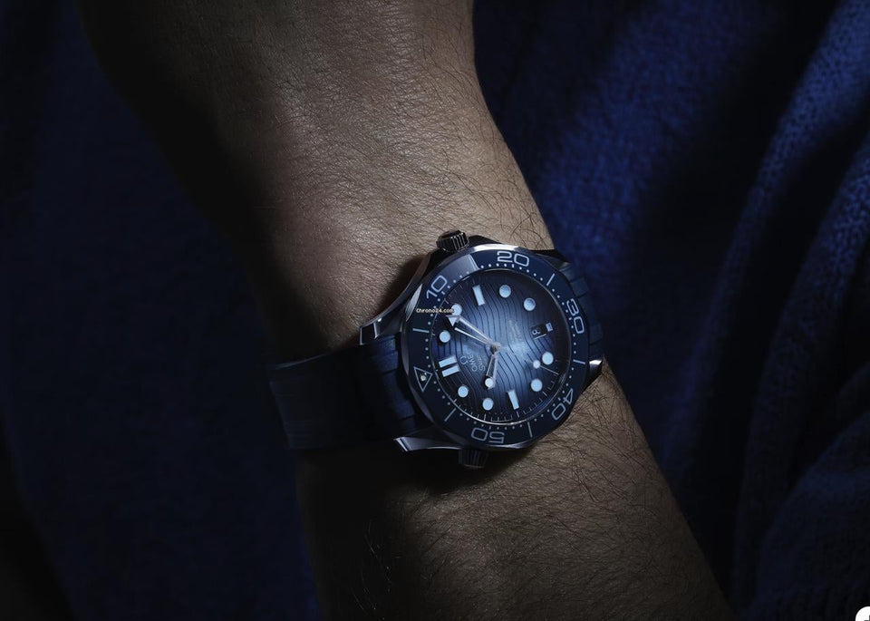 Omega Seamaster Diver 300 MCo-axial Summer Blue Seamaster 210.32.42.20.03.002 , Full Set