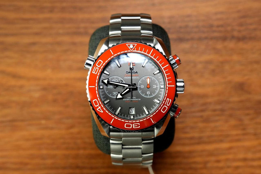Omega Seamaster Planet Ocean Chronograph600 M analog Co-Axial Master Chronometer 215.30.46.51.99.001