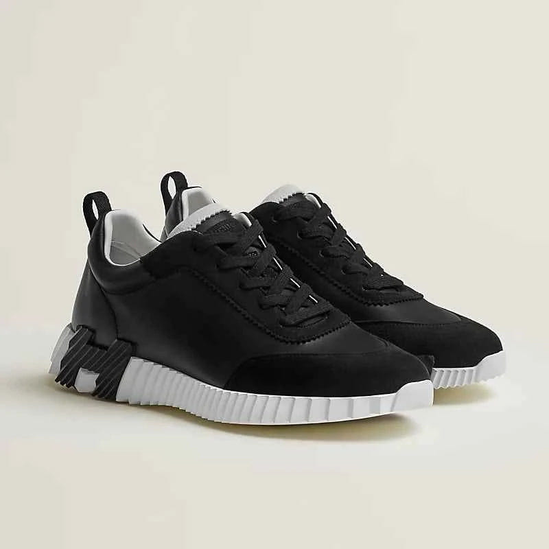 Bouncing sneaker