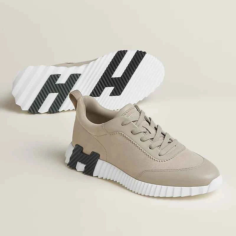 Bouncing sneaker