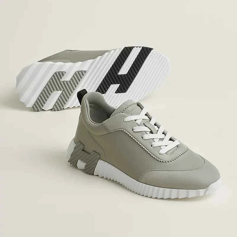 Bouncing sneaker
