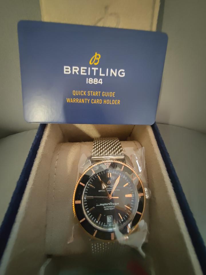 Breitling Superocean Heritage 42 Automatic 42 neu und ungetragen. Die Uhr wird mit Originalbox Garantieka