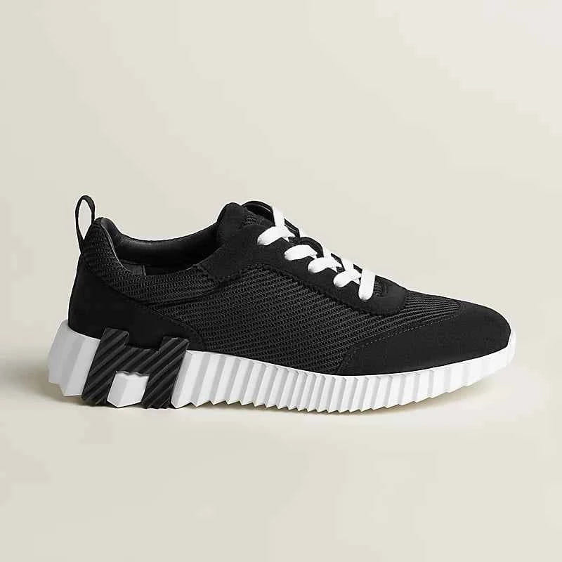 Bouncing sneaker