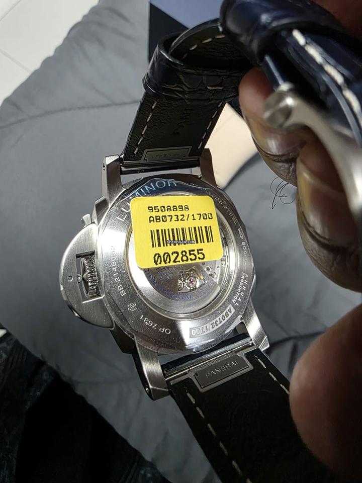 Panerai Luminor Marina comes with extra strap