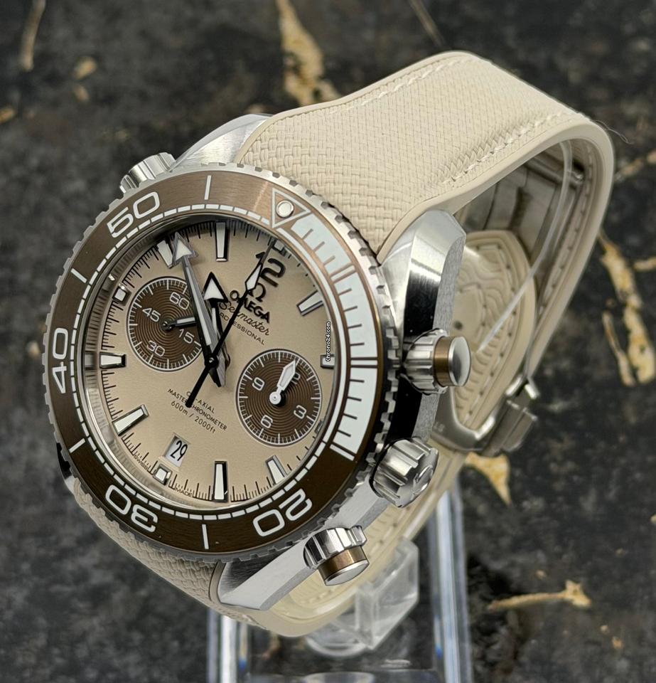 Omega Seamaster Planet Ocean Chronograph New 2026 - Seamaster Planet Ocean 600 M - Chronograph - 45,5 mm - Beige Dial