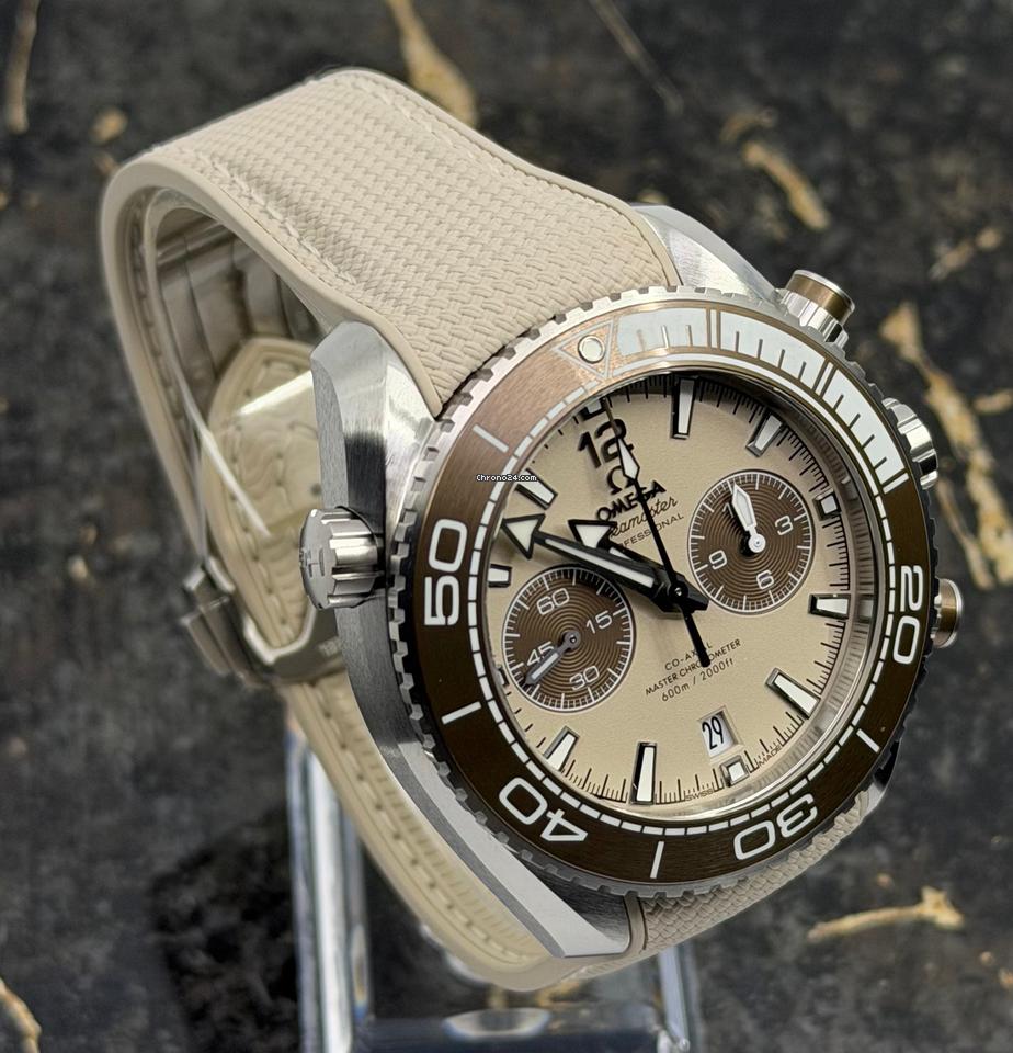 Omega Seamaster Planet Ocean Chronograph New 2026 - Seamaster Planet Ocean 600 M - Chronograph - 45,5 mm - Beige Dial