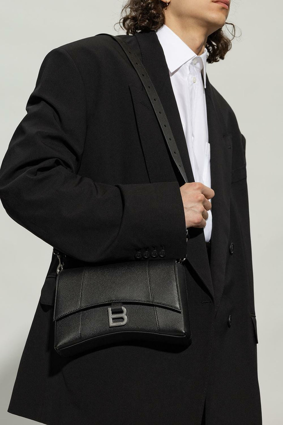 Luxury Black Leather Clutch Bag with Metal B Lock Design