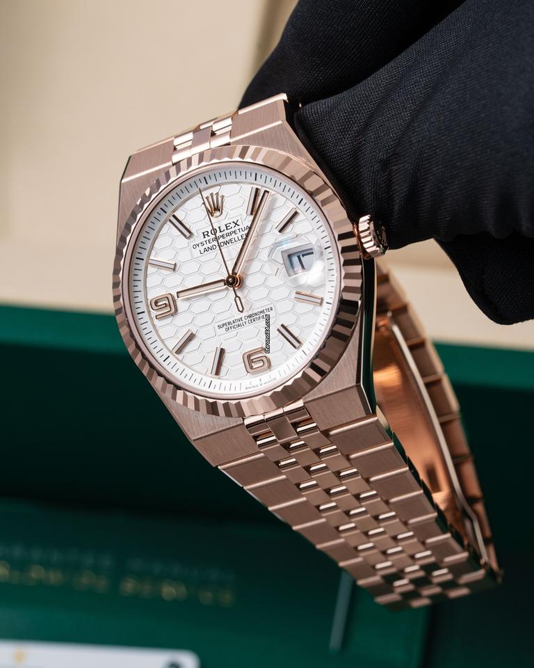 Rolex | Land-Dweller | 127335 | Rose gold | 40 mm | White | Automatic