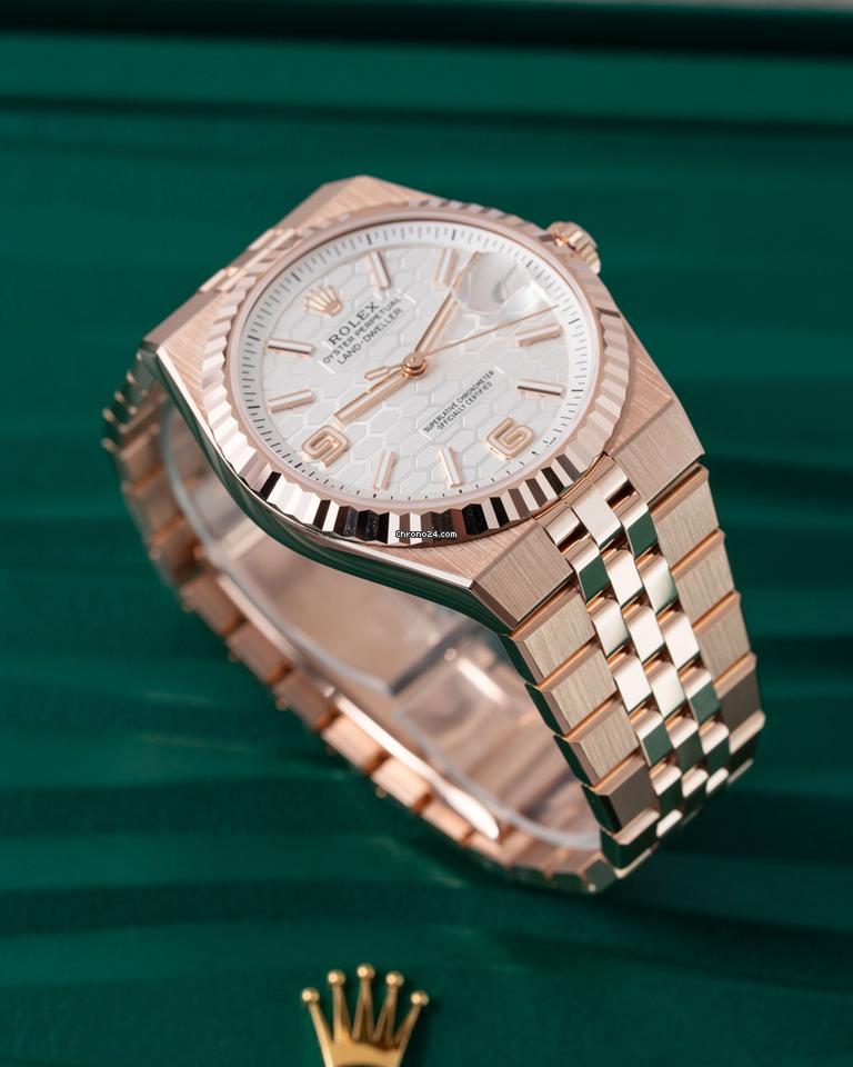 Rolex | Land-Dweller | 127335 | Rose gold | 40 mm | White | Automatic